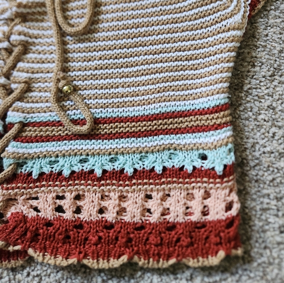 Short sleeve off the shoulder crop tie up crochet top - Picture 4 of 6